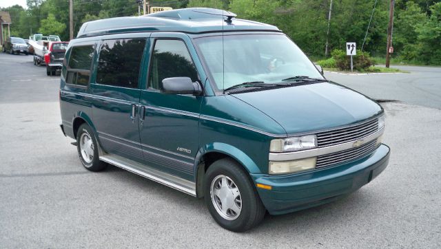 1997 Chevrolet Astro SL AWD CVT Leatherroof