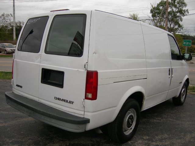 1998 Chevrolet Astro SL AWD CVT Leatherroof