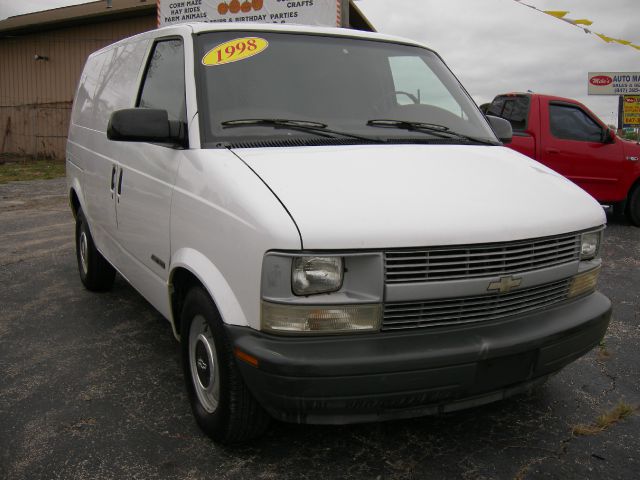 1998 Chevrolet Astro SL AWD CVT Leatherroof