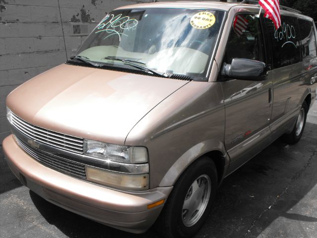 1998 Chevrolet Astro EX - DUAL Power Doors