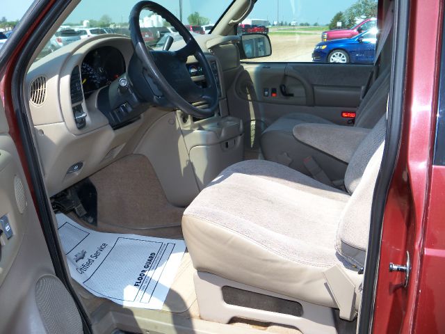 1998 Chevrolet Astro EX - DUAL Power Doors