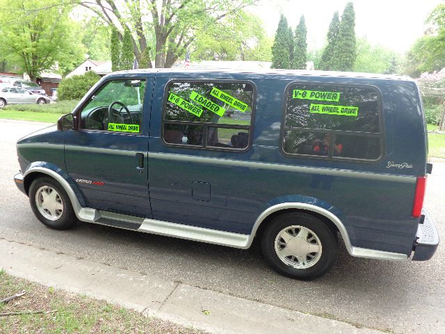 1999 Chevrolet Astro 6MT Sport REAR Steer