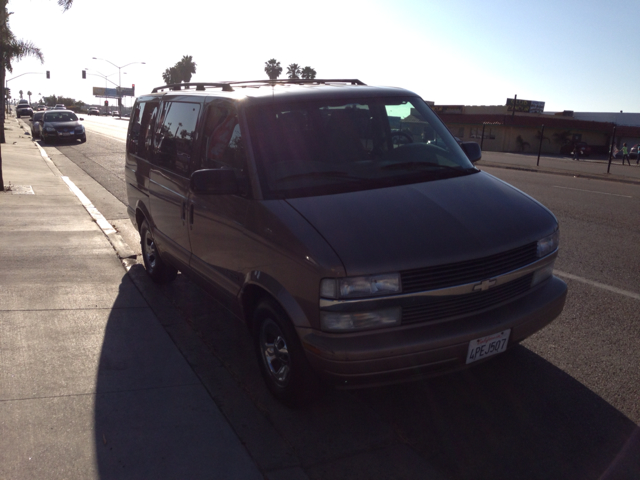 2000 Chevrolet Astro 4wd