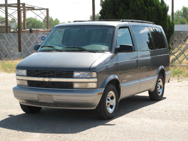 2000 Chevrolet Astro 4wd