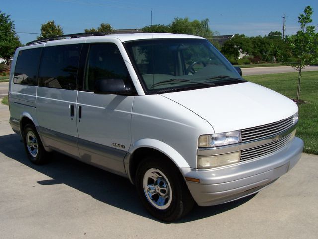 2000 Chevrolet Astro 4wd