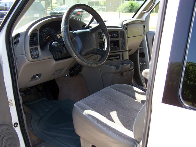 2000 Chevrolet Astro 4wd