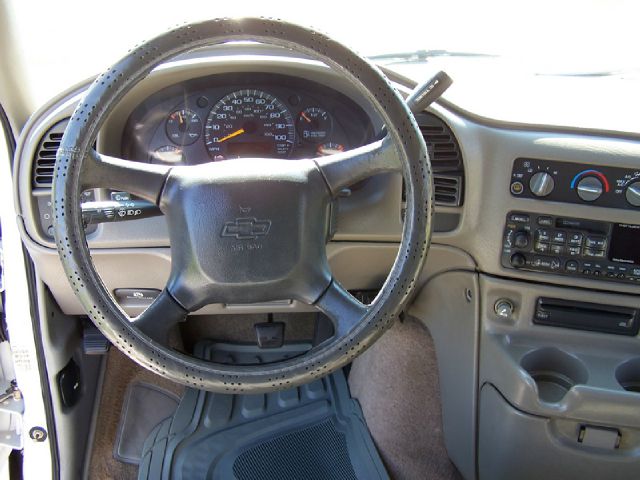 2000 Chevrolet Astro 4wd