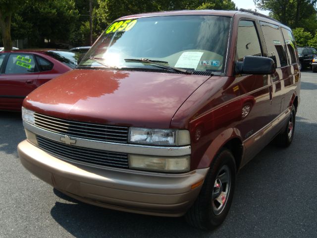 2000 Chevrolet Astro Touring W/nav.sys