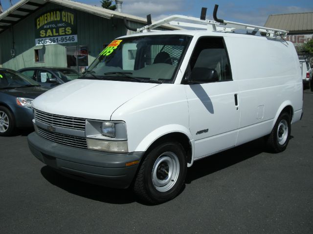 2000 Chevrolet Astro SL AWD CVT Leatherroof