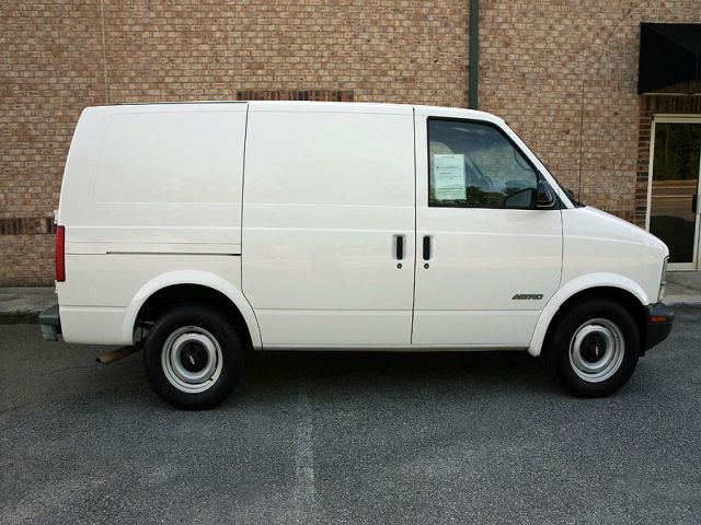 2000 Chevrolet Astro Sport PZEV