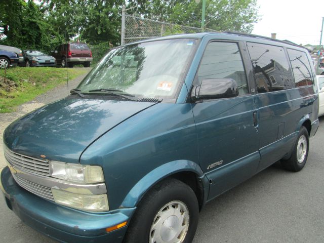 2000 Chevrolet Astro 4wd