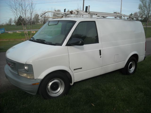 2000 Chevrolet Astro Sport PZEV