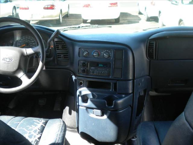 2000 Chevrolet Astro Premium V/6 Auto Convertible