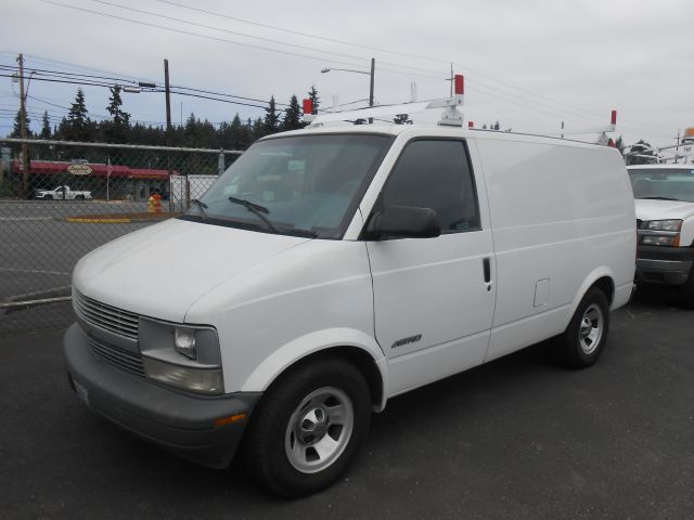 2001 Chevrolet Astro Sport PZEV