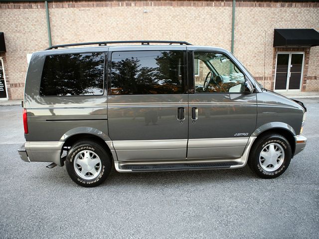 2001 Chevrolet Astro Unknown