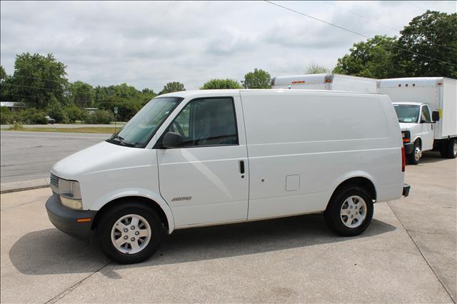 2001 Chevrolet Astro Limited 4x4 Lifted W/video System