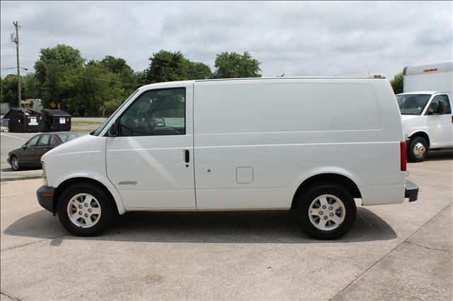 2001 Chevrolet Astro Limited 4x4 Lifted W/video System