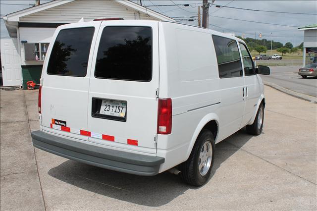 2001 Chevrolet Astro Limited 4x4 Lifted W/video System