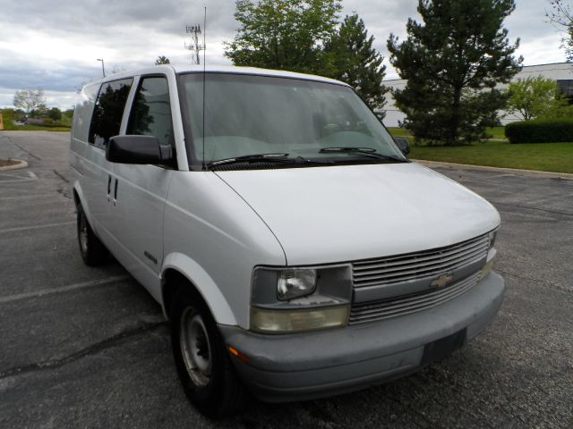 2002 Chevrolet Astro Sport PZEV