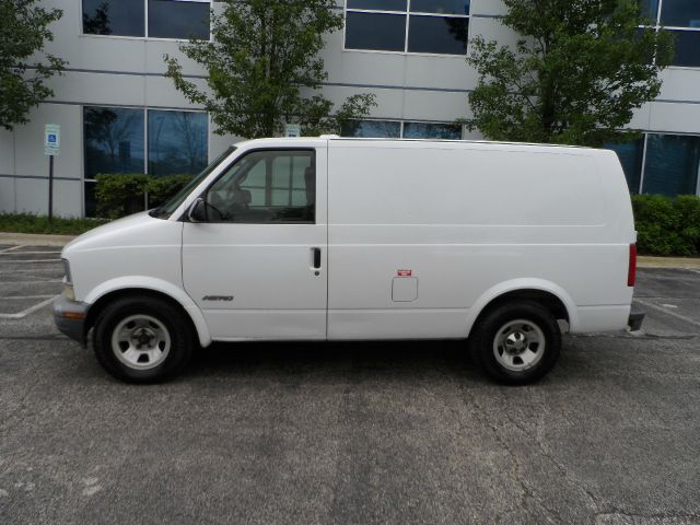 2002 Chevrolet Astro Sport PZEV