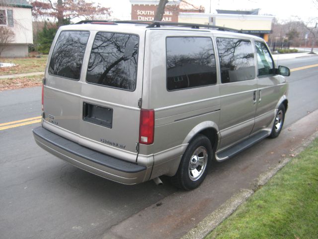 2002 Chevrolet Astro 4wd