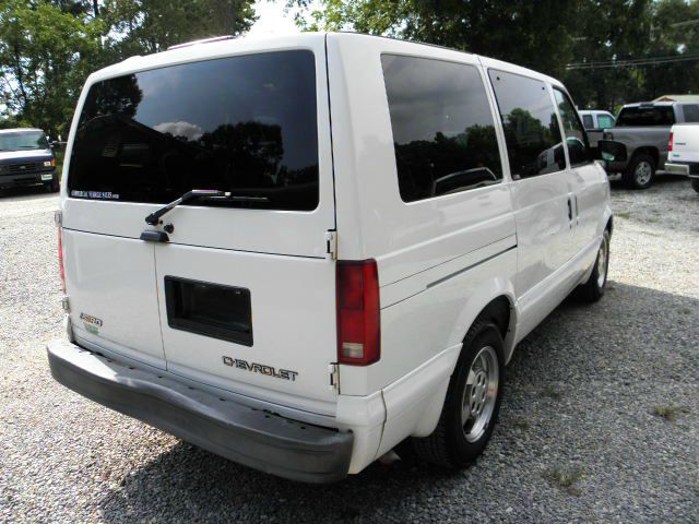 2003 Chevrolet Astro 4wd