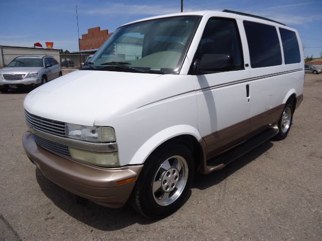 2003 Chevrolet Astro FWD 4dr XR