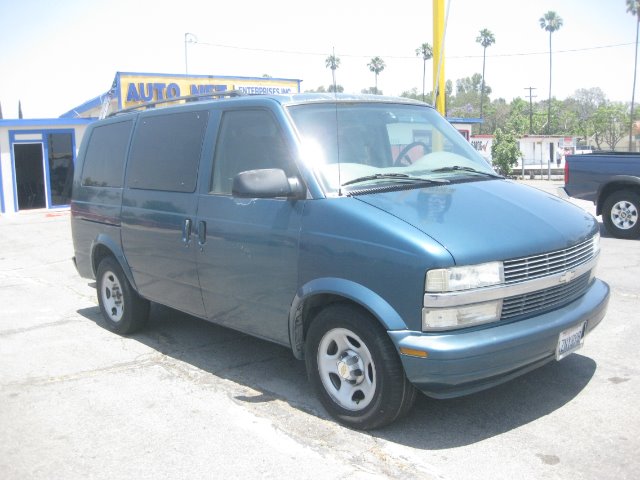 2003 Chevrolet Astro 4wd