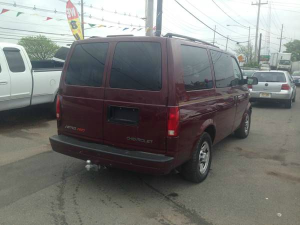 2003 Chevrolet Astro EX - DUAL Power Doors