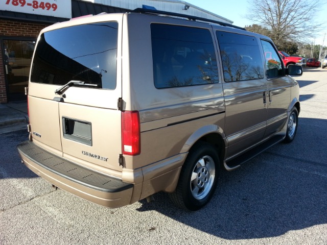 2003 Chevrolet Astro 4wd