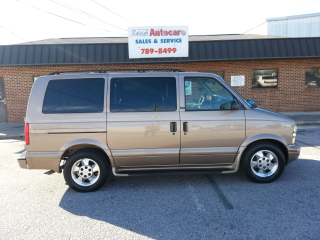 2003 Chevrolet Astro 4wd