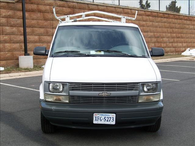 2003 Chevrolet Astro Overland 4X4