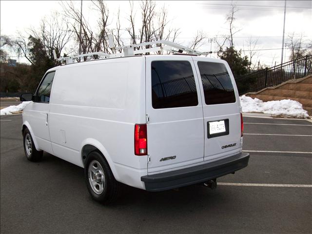 2003 Chevrolet Astro Overland 4X4