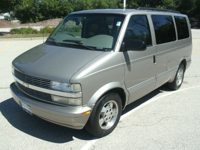 2003 Chevrolet Astro EX - DUAL Power Doors