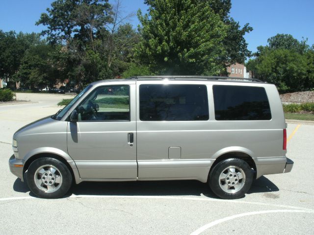 2003 Chevrolet Astro EX - DUAL Power Doors