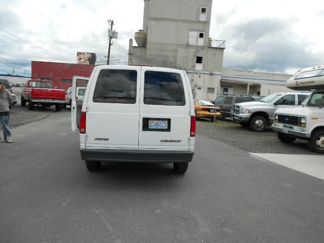 2004 Chevrolet Astro Water Truck