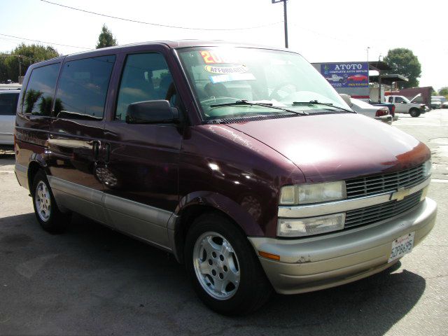 2005 Chevrolet Astro EX - DUAL Power Doors