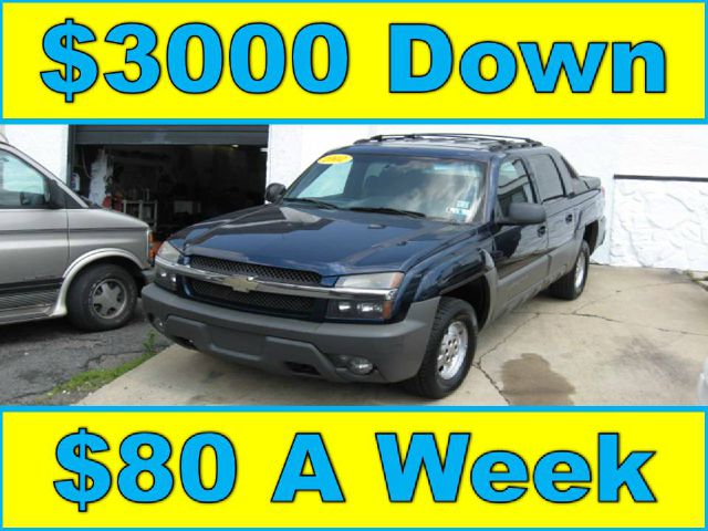 2002 Chevrolet Avalanche C350 4dr Sdn 3.5L Sport RWD Sedan