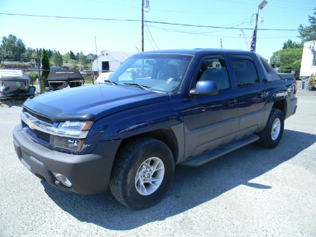 2002 Chevrolet Avalanche C350 4dr Sdn 3.5L Sport RWD Sedan