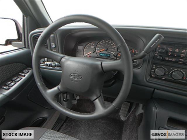 2002 Chevrolet Avalanche Unknown