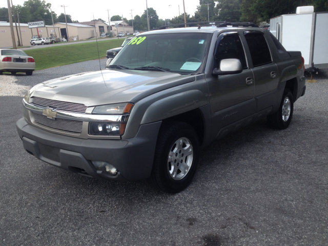 2002 Chevrolet Avalanche C350 4dr Sdn 3.5L Sport RWD Sedan