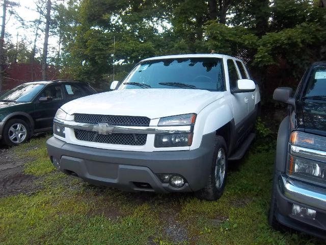 2002 Chevrolet Avalanche C350 4dr Sdn 3.5L Sport RWD Sedan