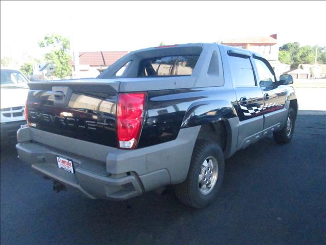 2002 Chevrolet Avalanche C350 4dr Sdn 3.5L Sport RWD Sedan