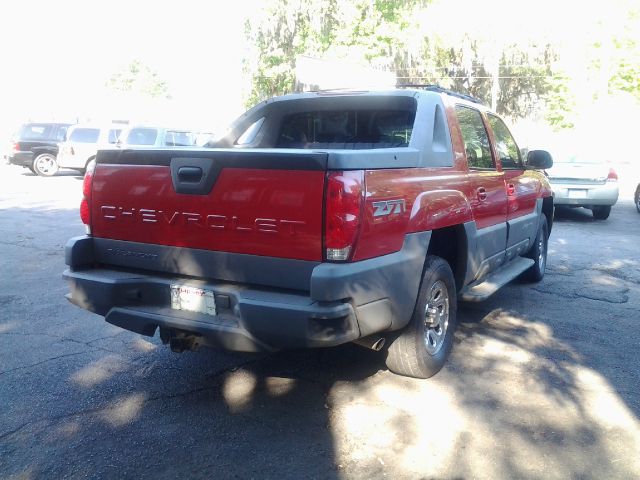 2002 Chevrolet Avalanche C350 4dr Sdn 3.5L Sport RWD Sedan