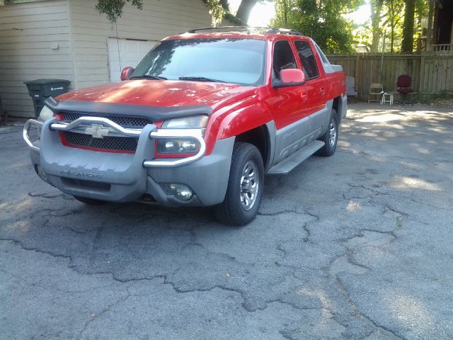 2002 Chevrolet Avalanche C350 4dr Sdn 3.5L Sport RWD Sedan