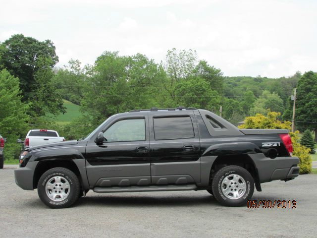 2002 Chevrolet Avalanche 1996 Dodge ST