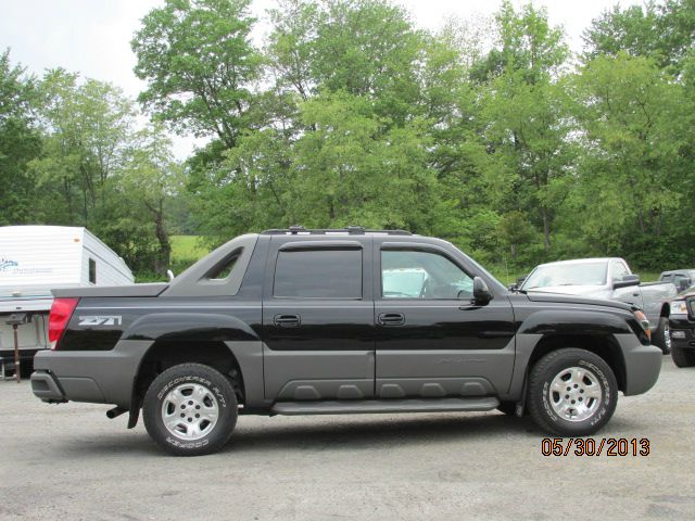 2002 Chevrolet Avalanche 1996 Dodge ST