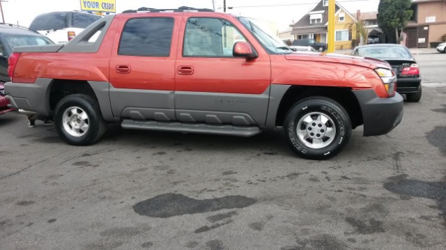 2002 Chevrolet Avalanche Unknown