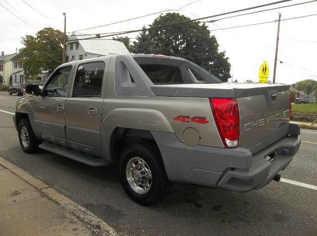 2002 Chevrolet Avalanche Carrera Coupe