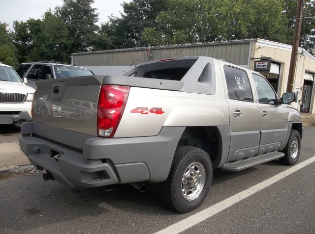 2002 Chevrolet Avalanche Carrera Coupe